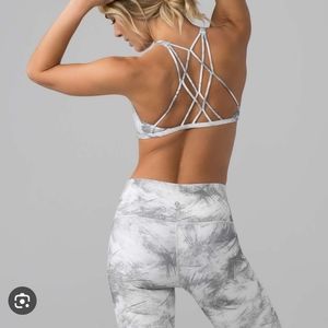 Lululemon Free To Be Zen Bra